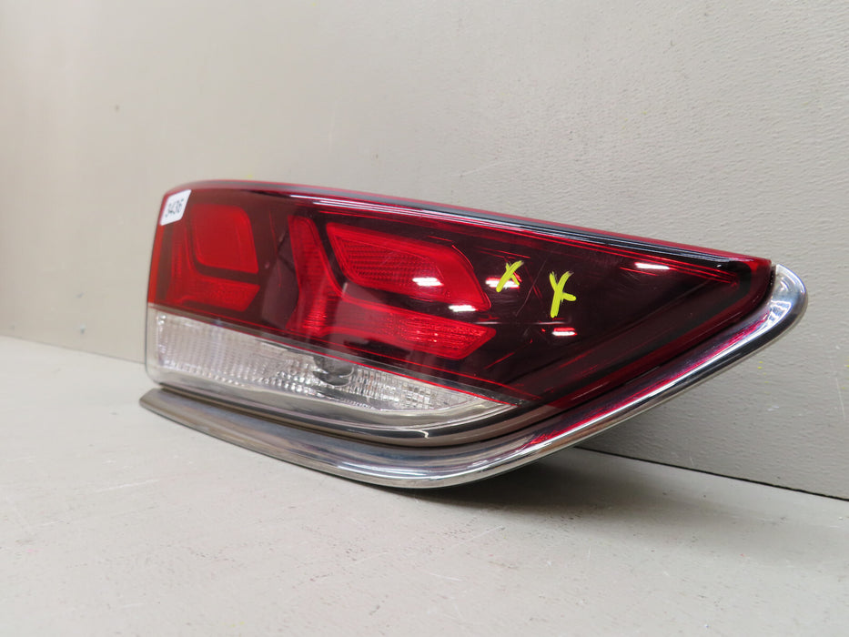 2018 2019 HYUNDAI SONATA REAR RIGHT PASSENGER INNER TAIL LIGHT OEM