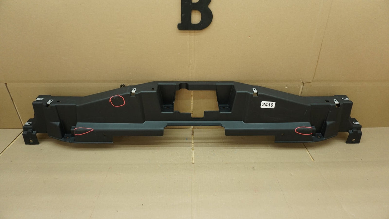 2007-2014 CHEVROLET SUBURBAN FRONT UPPER GRILLE MOUNTING BRACKET OEM 15865945