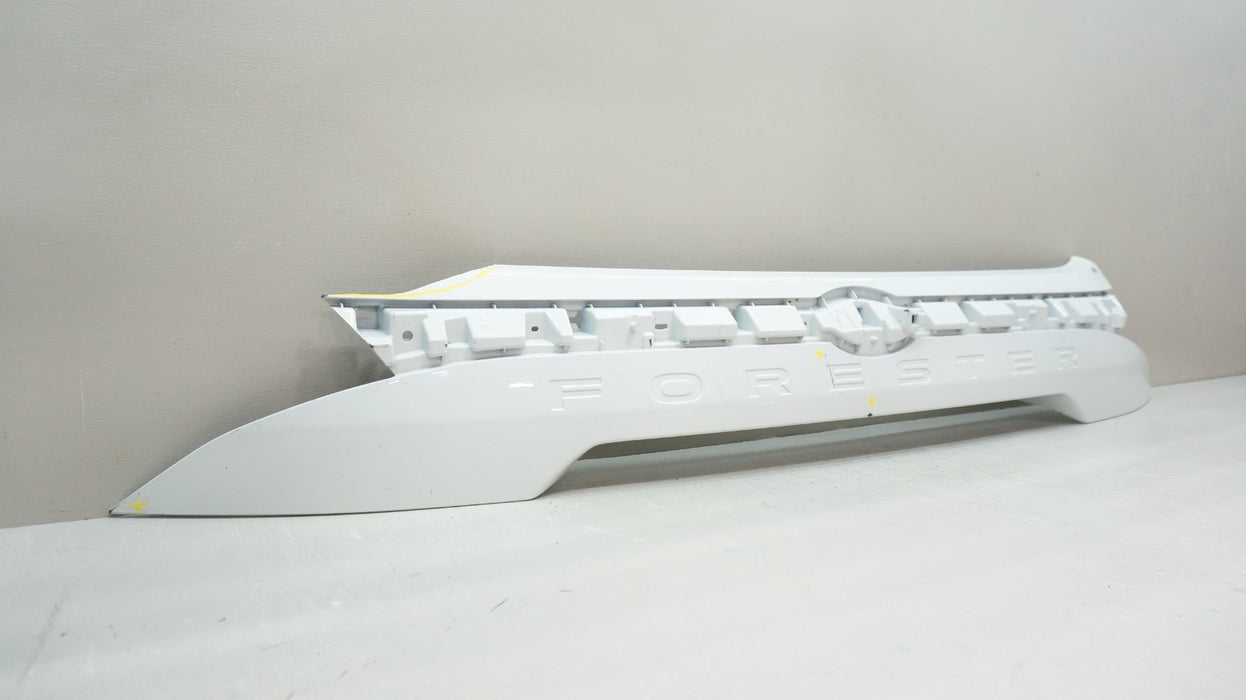 2025 SUBARU FORESTER REAR LIFTGATE MOLDING TRIM GARNISH OEM