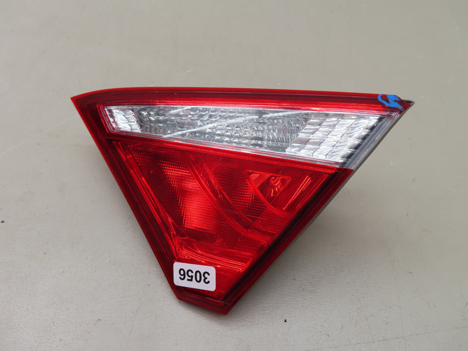 2015-2017 TOYOTA CAMRY RIGHT INNER TAILLIGHT LAMP OEM