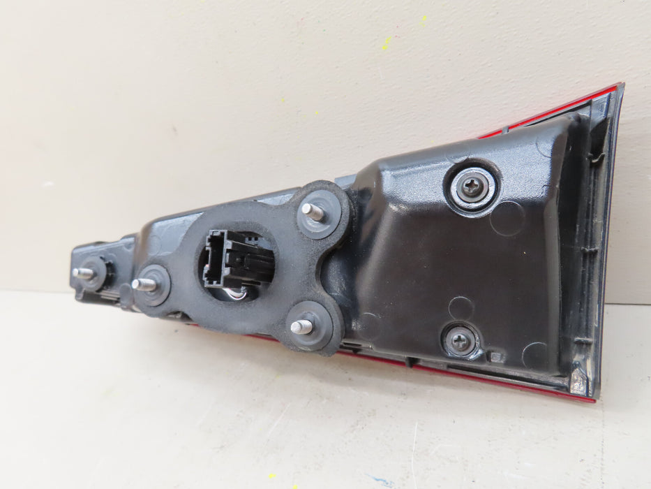 2018-2023 HYUNDAI KONA REAR LEFT DRIVER INNER TAIL LIGHT LED OEM 92403-J91