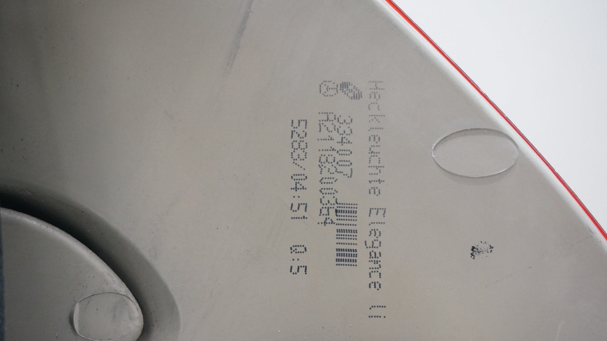 2003-2006 MERCEDES-BENZ E-CLASS REAR LEFT DRIVERS SIDE TAIL LIGHT OEM