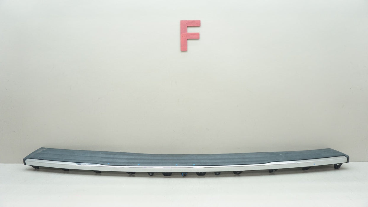 2015-2020 CHEVROLET TAHOE GMC YUKON REAR BUMPER STEP PLATE COVER OEM 29936468