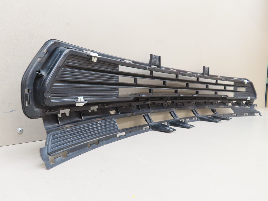 2020 2021 2022 2023 GMC ACADIA AT4 FRONT LOWER GRILLE OEM 84710313
