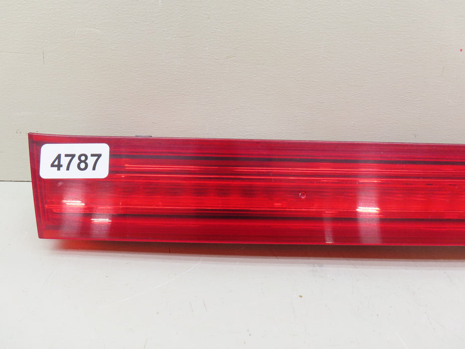 2015-2019 LINCOLN MKC REAR LIFTGATE MOUNTED CENTER LED TAIL LIGHT OEM