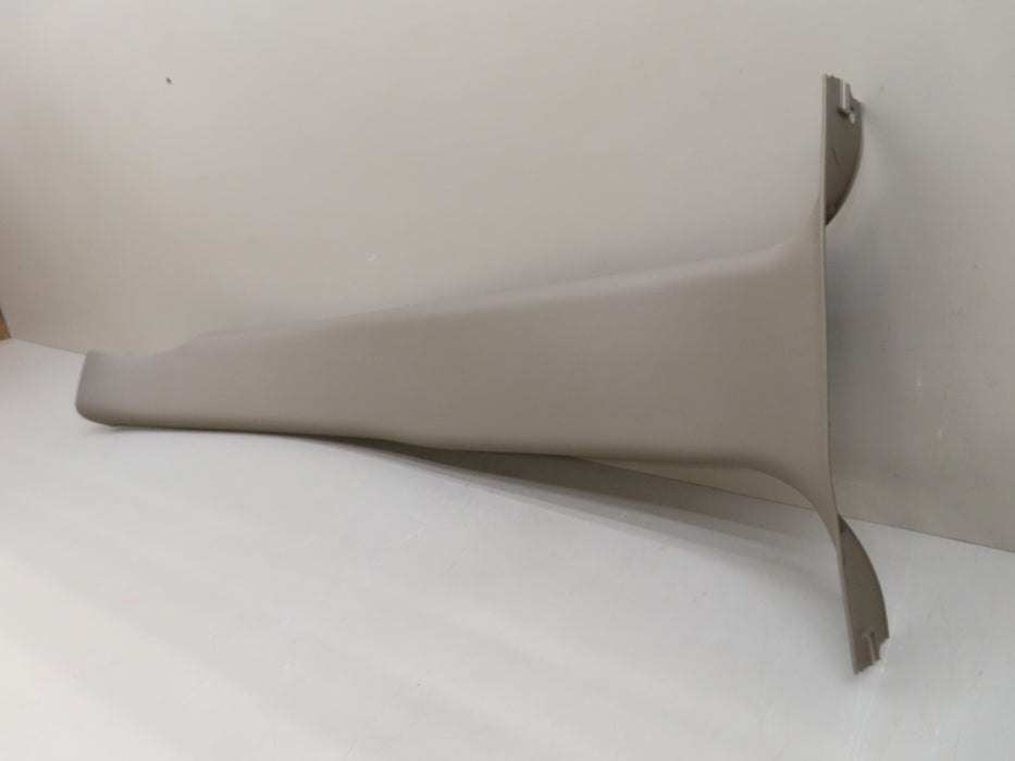 2000-2003 CHEVROLET/GMC TAHOE-SUBURBAN/YUKON CENTER PILLAR TRIM OEM 15162201