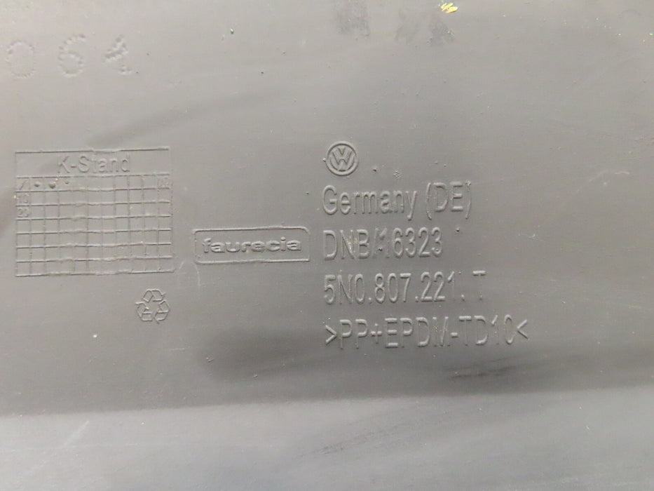 2012-2017 VOLKSWAGEN TIGUAN FRONT BUMPER COVER OEM 5N0.807.221 T