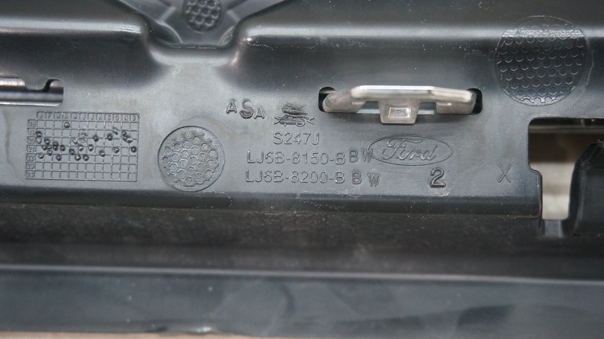 2020-2022 FORD ESCAPE FRONT BUMPER RADIATOR GRILLE GRILL LJ6B-8150-BBW OEM