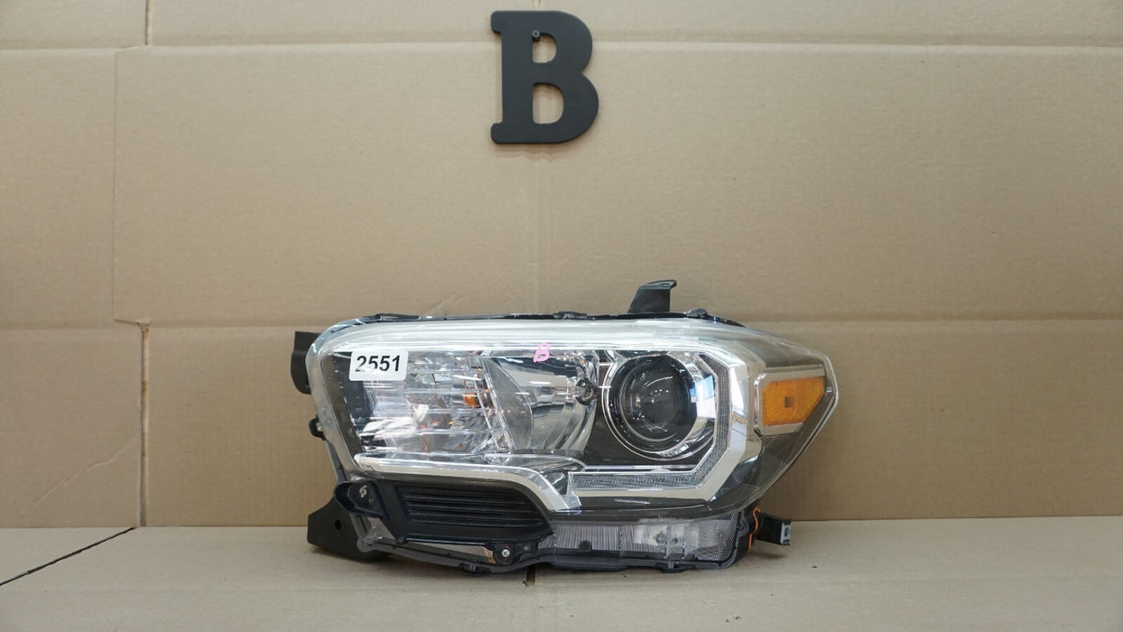 2016-2021 TOYOTA TACOMA FRONT LEFT DRIVERS SIDE HEADLIGHT OEM 16 17 18 19 20 21