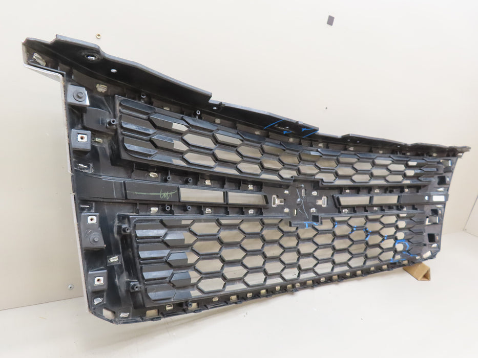 2015-2020 CHEVROLET TAHOE/SUBURBAN FRONT RADIATOR GRILL GRILLE OEM 23440914