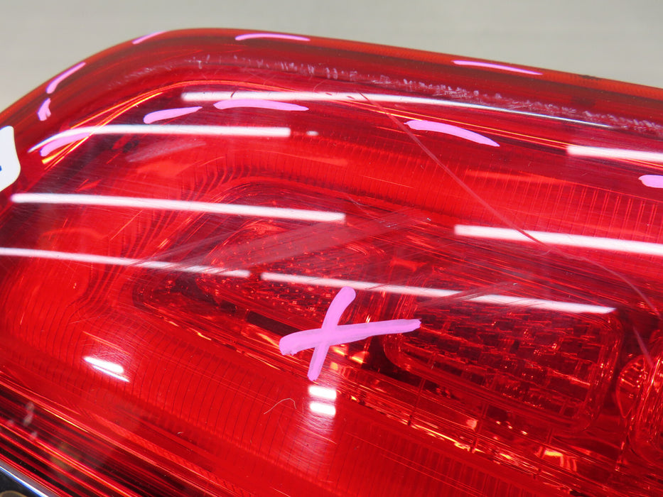 2015 -2020 JEEP GRAND CHEROKEE PASSENGER RH PASSENGER SIDE TAIL LIGHT OEM