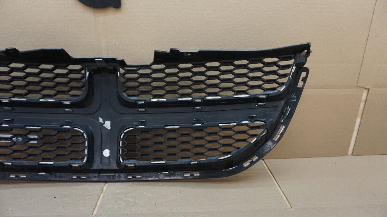 2011-2020 DODGE GRAND CARAVAN FRONT CENTER RADIATOR GRILLE GRILL OEM