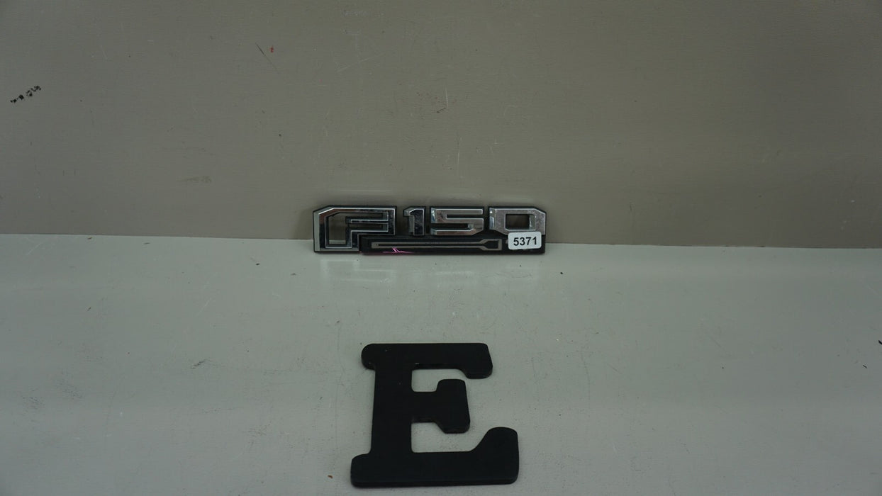 2015-2016 FORD F-150 KING RANCH FRONT LEFT FENDER EMBLEM BADGE NAMEPLATE OEM