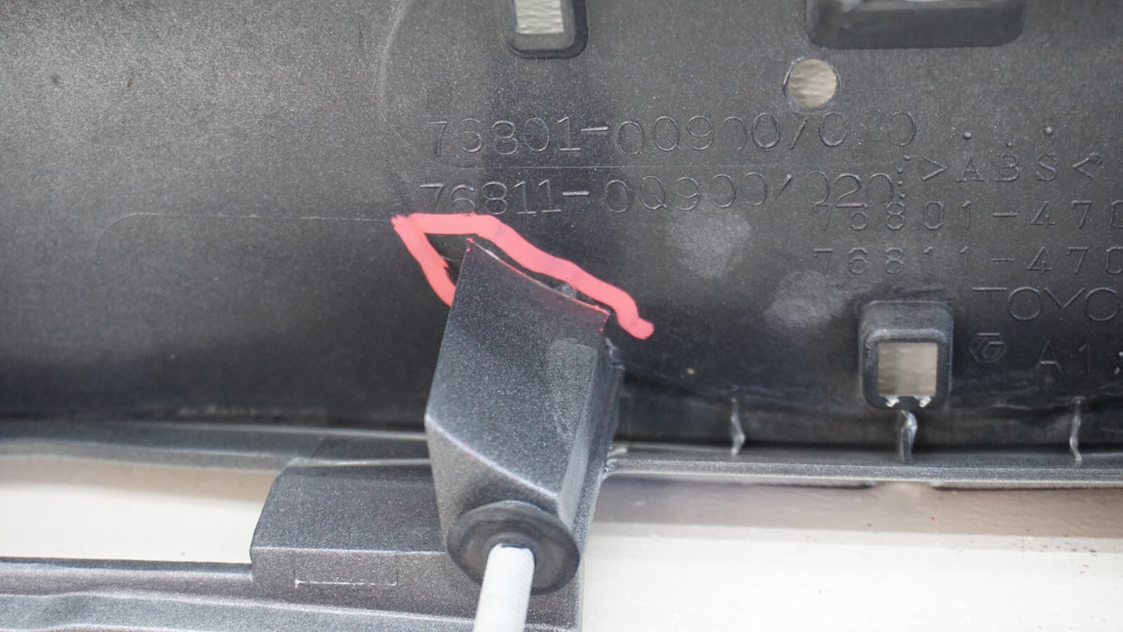 2010-2015 TOYOTA PRIUS REAR TAILGATE LIFTGATE MOLDING COVER TRIM OEM 76801-47070