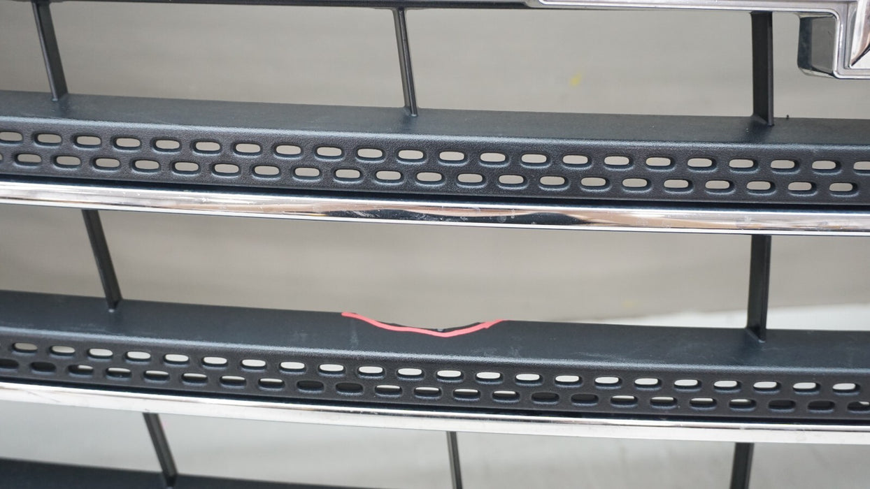 2018-2020 CHEVROLET TRAVERSE FRONT UPPER RADIATOR GRILLE GRILL OEM 23376131