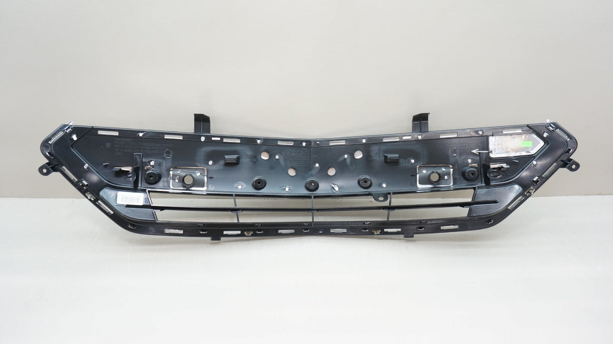 2016-2019 CHEVROLET VOLT FRONT LOWER RADIATOR GRILLE GRILL 23208336 OEM