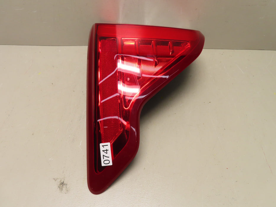 2020-2022 FORD EXPLORER REAR LEFT DRIVER SIDE OUTER TAILLIGHT HALOGEN W/LED OEM