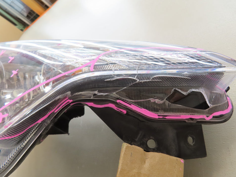 2017-2019 NISSAN VERSA FRONT RIGHT PASSENGER HEADLIGHT HALOGEN OEM 26010-9ME0A