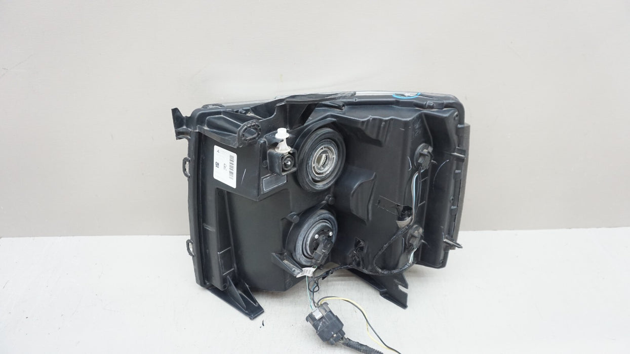 2007-2013 CHEVROLET SILVERADO 1500 2500 3500 FRONT RIGHT HALOGEN HEADLIGHT OEM