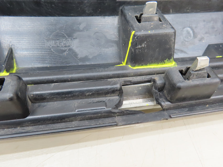 2021-2023 NISSAN ROGUE FRONT RADIATOR GRILL GRILLE OEM
