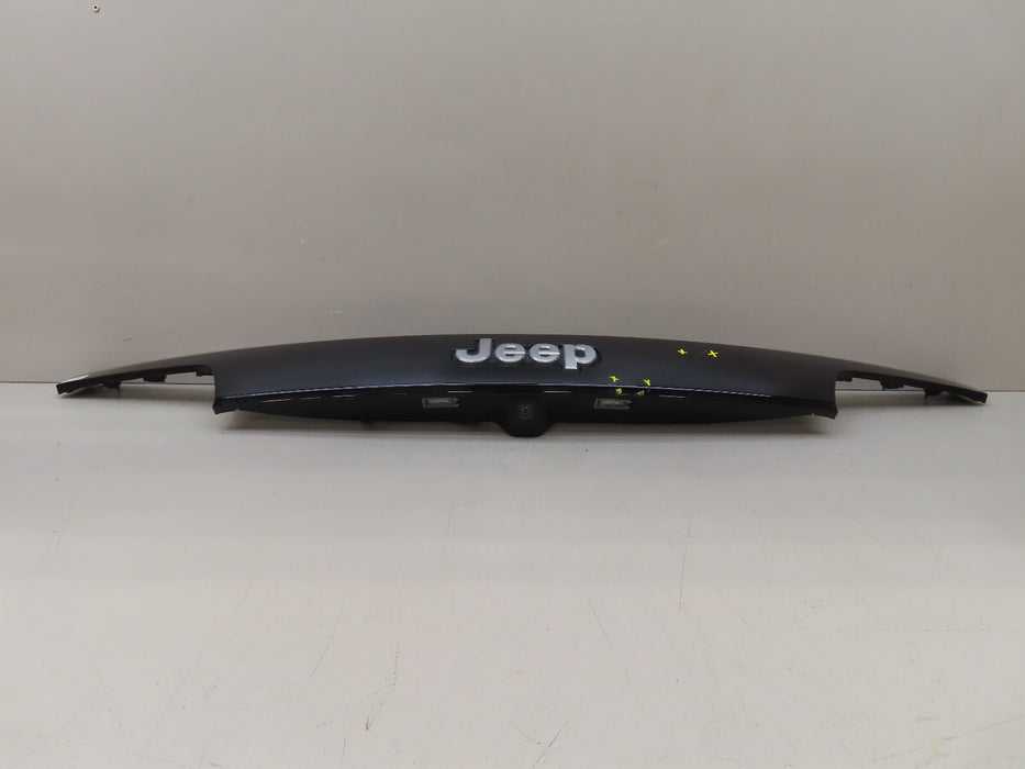 2017-2021 JEEP GRAND CHEROKEE REAR GATE TRIM MOLDING OEM 1WD55TRMACD