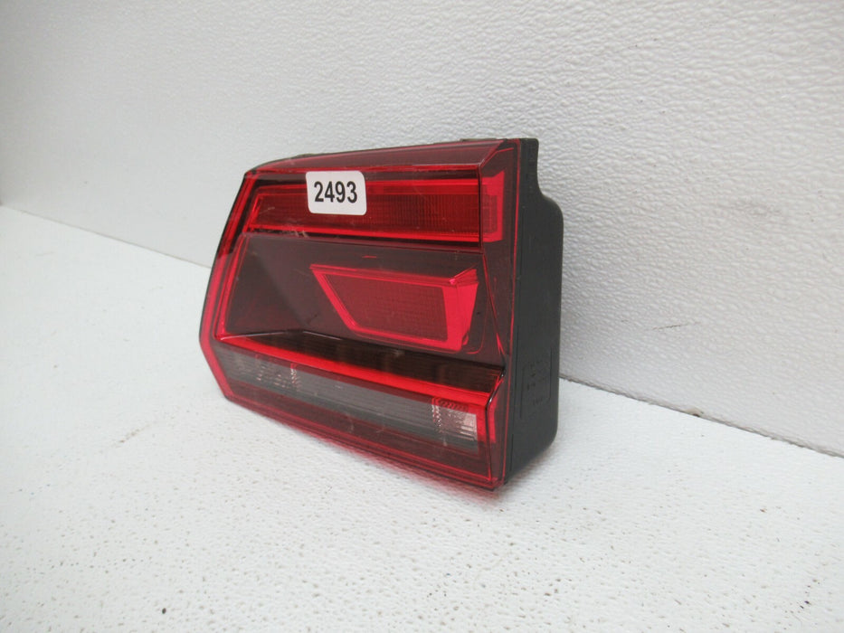 2018-2020 VW VOLKSWAGEN ATLAS REAR RIGHT PASSENGER SIDE INNER TAILLIGHT LAMP OEM
