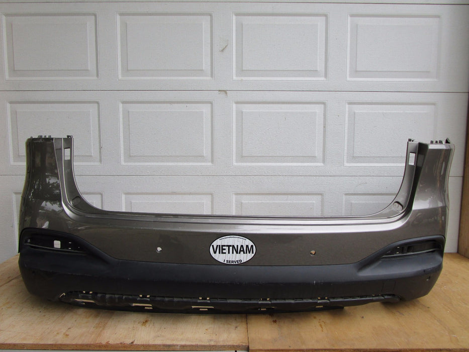 16 17 KIA SORENTO REAR BUMPER COVER OEM