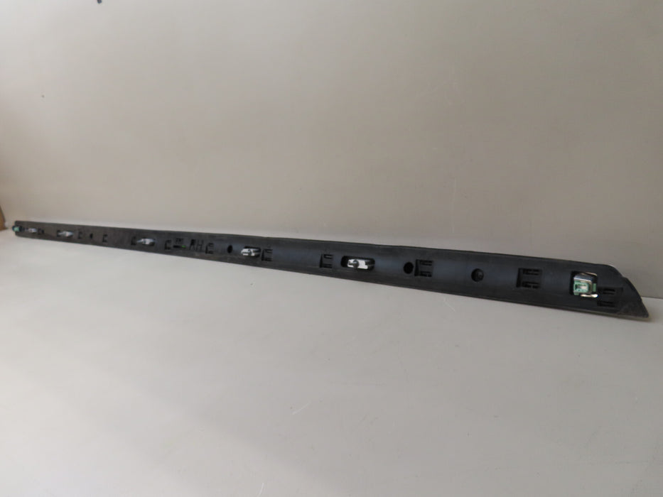 2016-2020 CADILLAC ESCALADE ESV RIGHT PASSENGER ROOF SIDE RAIL OEM 84393981