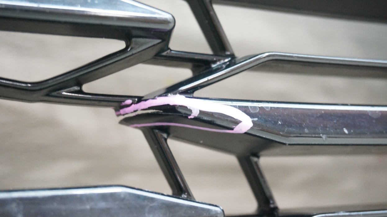 2020-2023 TOYOTA HIGHLANDER FRONT RADIATOR GRILLE OEM 53111-0E250