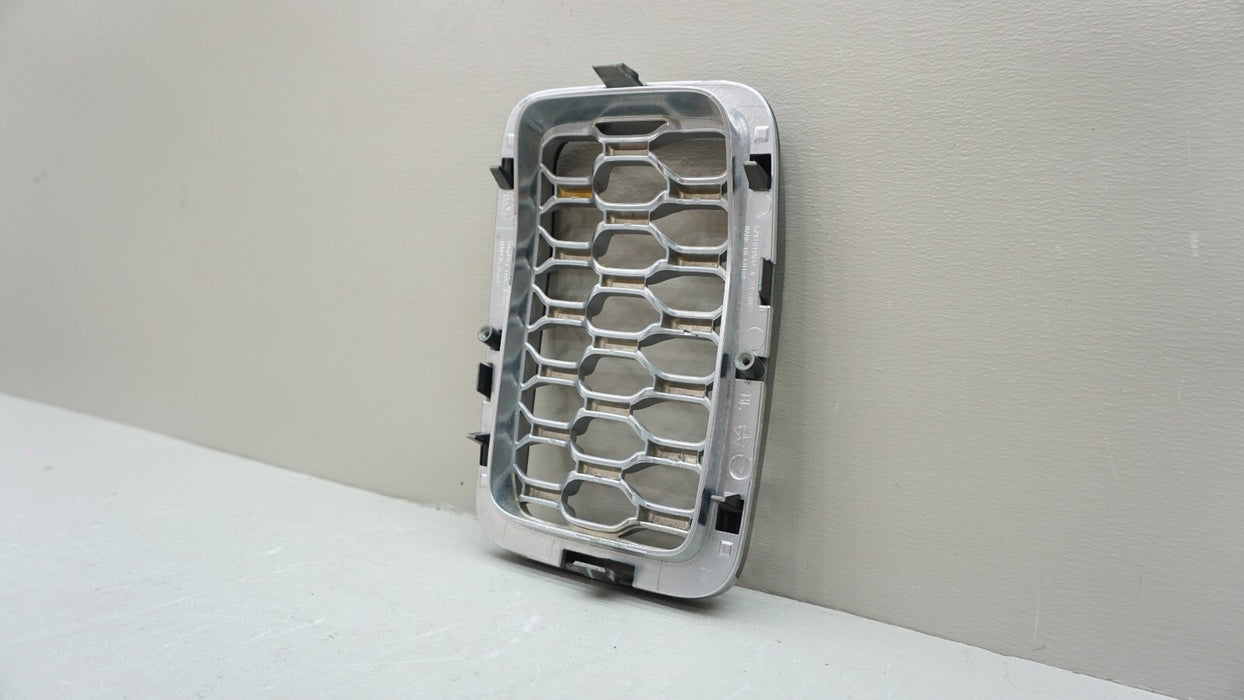 2017-2020 JEEP GRAND CHEROKEE FRONT GRILLE INSERT OEM 5ZV10TRMAA