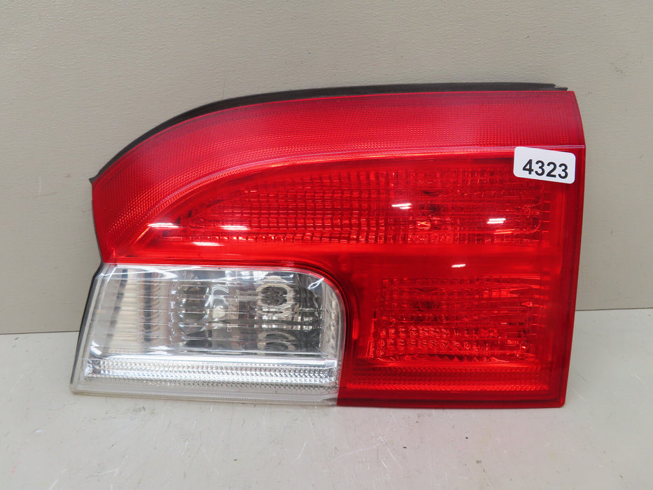 2010-2017 GMC TERRAIN RIGHT PASSENGER SIDE INNER TAIL LIGHT OEM