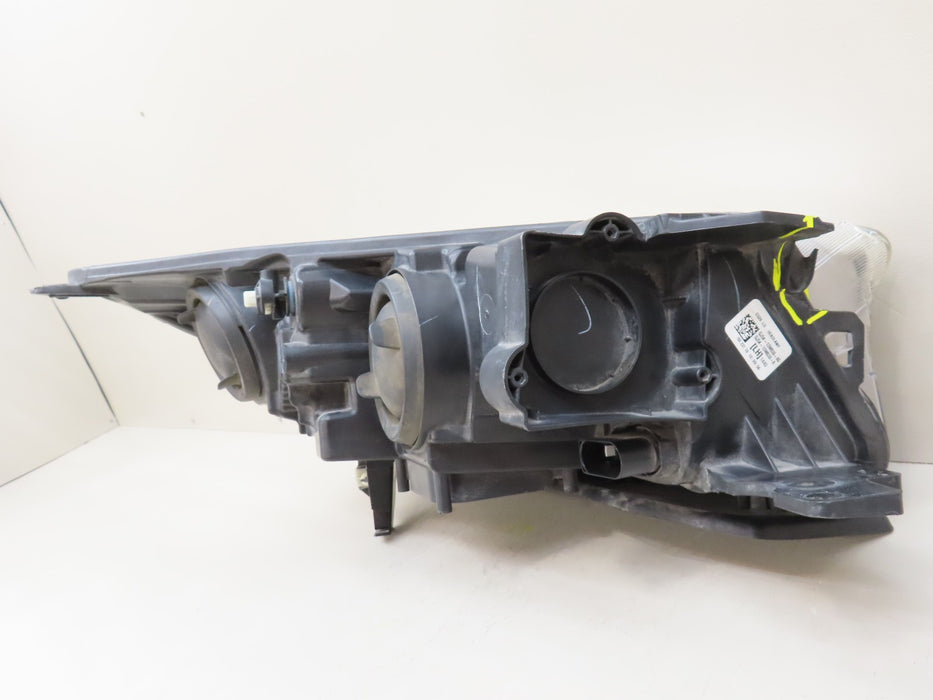 2017-2019 FORD ESCAPE FRONT LEFT DRIVER SIDE HEADLIGHT HALOGEN OEM 9348