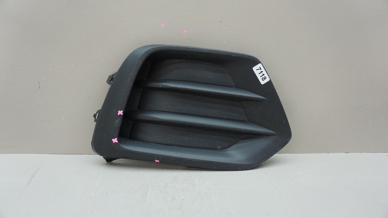 2017-2022 CHEVROLET TRAX FRONT RH RIGHT PASSENGER SIDE FOG  LIGHT COVER TRIM OEM