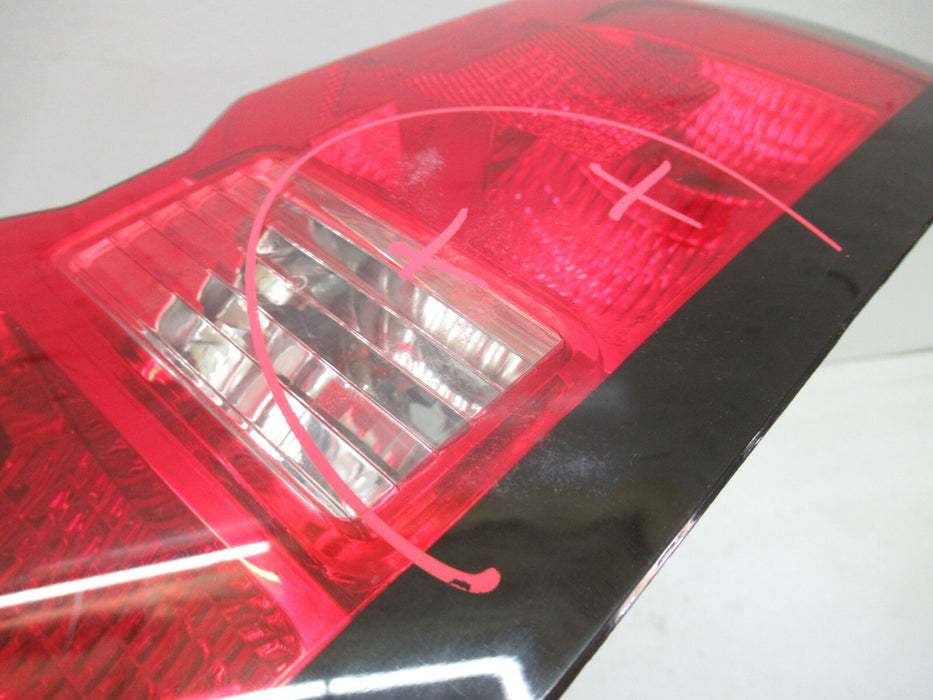 2014 - 2015 CHEVROLET SILVERADO REAR RIGHT PASSENGER TAIL LIGHT STOP LAMP OEM