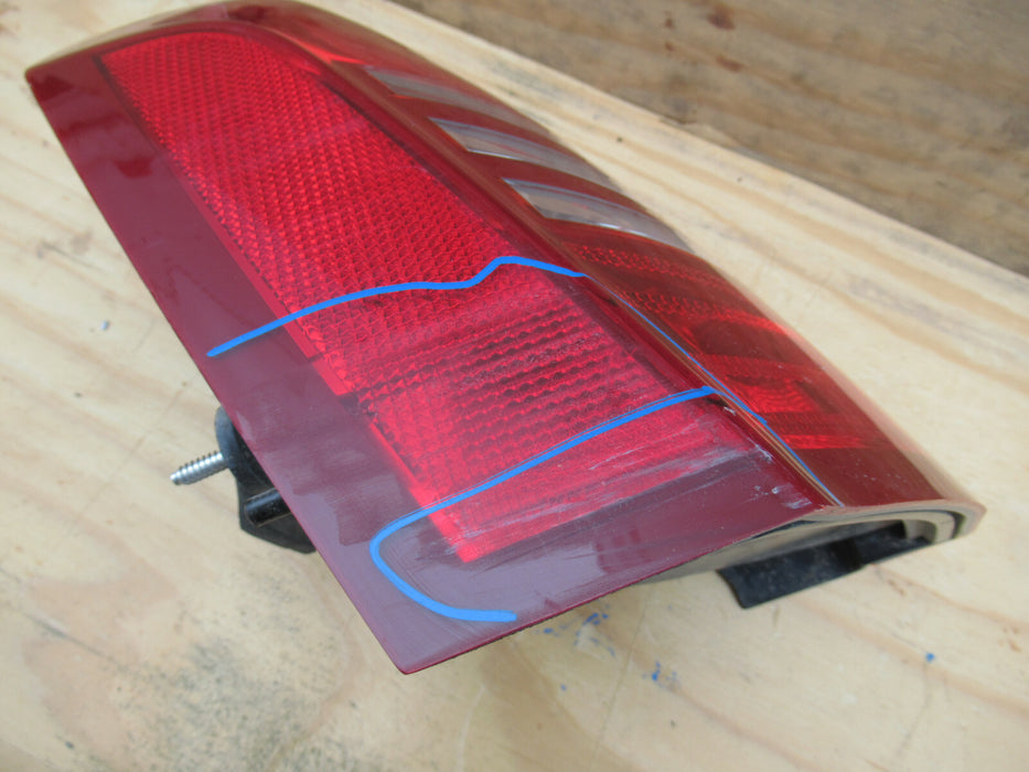 2005 2006 2007 CHRYSLER 300C LEFT REAR HALOGEN TAILLIGHT LAMP OEM