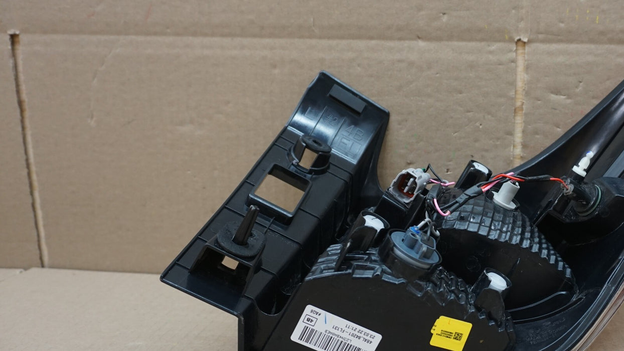 2017-2019 SUBARU CROSSTREK REAR LEFT DRIVERS SIDE TAIL LIGHT OEM 17 18 19