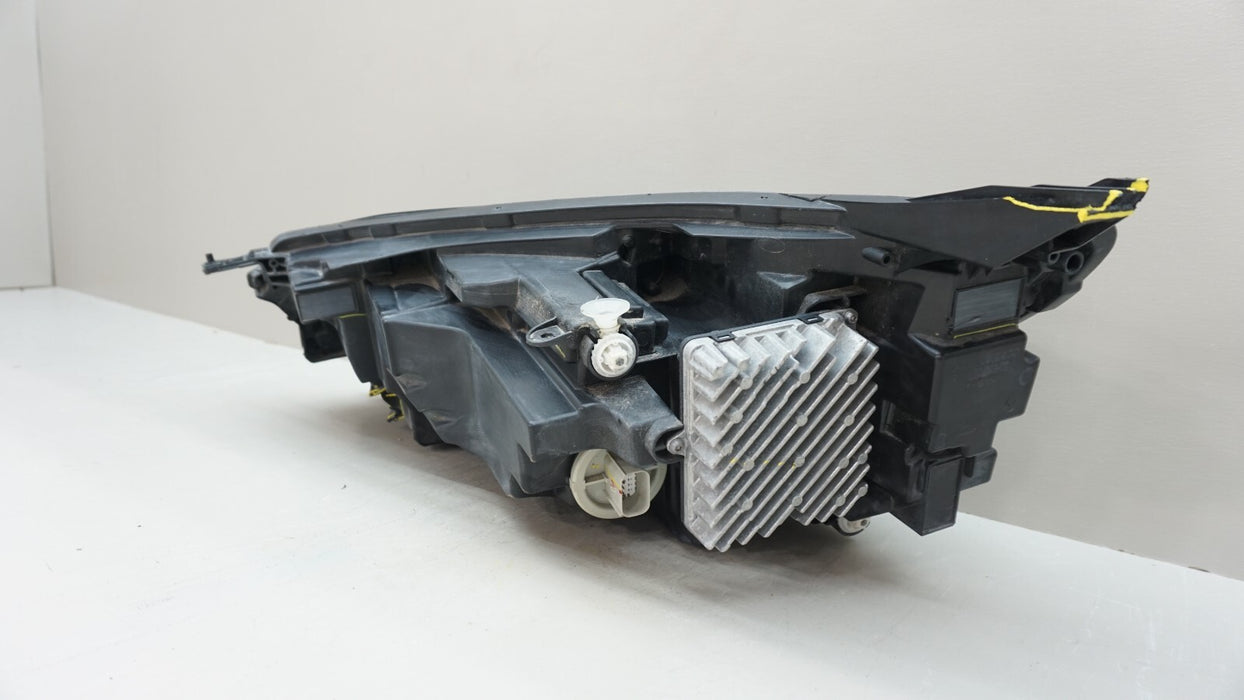 2022-2024 CHEVROLET EQUINOX FRONT RIGHT SIDE HEADLIGHT OEM 85538067 *PARTS*