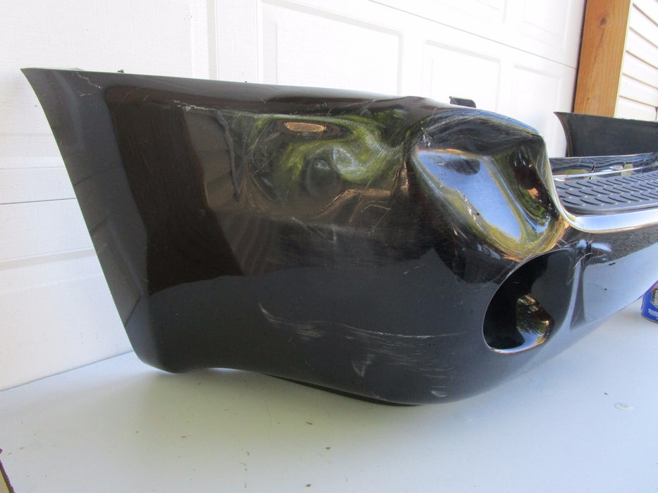 02 03 04 05 06 07 08 09 GMC ENVOY DENALI REAR BUMPER COVER OEM