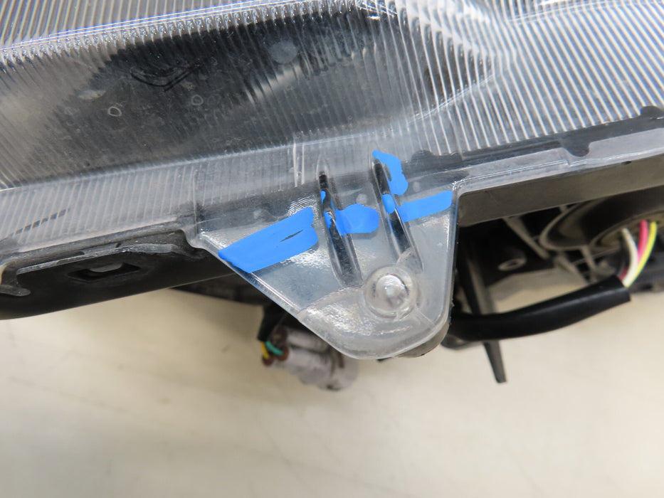2016-2018 TOYOTA RAV4 FRONT LEFT DRIVER HEADLIGHT HALOGEN OEM