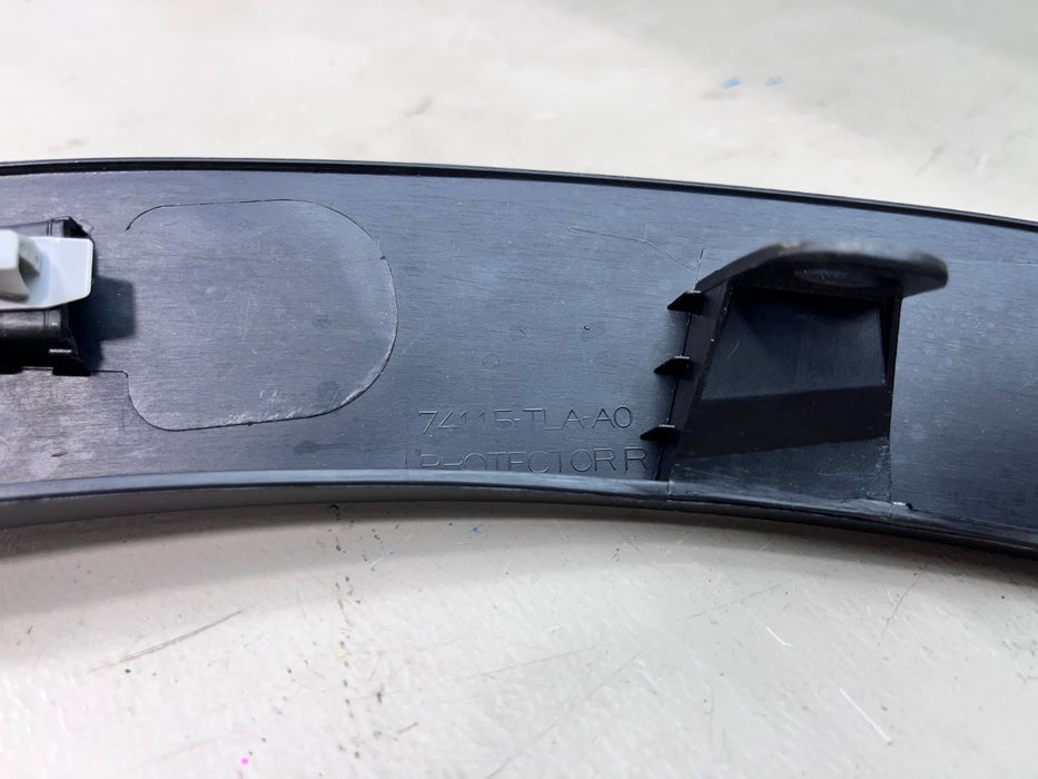 2017-2021 HONDA CR-V RH PASSENGER FRONT FENDER FLARE 74115-TLA-A00 OEM