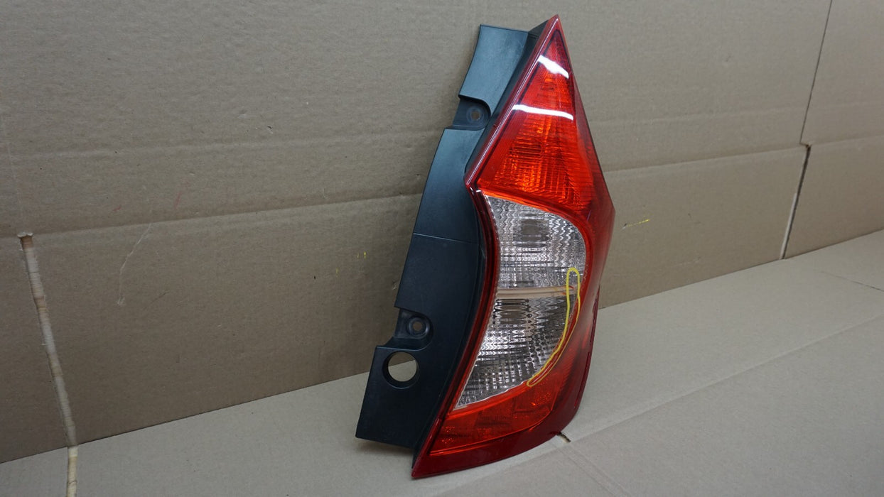 2014-2019 NISSAN NOTE REAR RH RIGHT PASSENGERS TAIL LIGHT OEM 265503WC0A