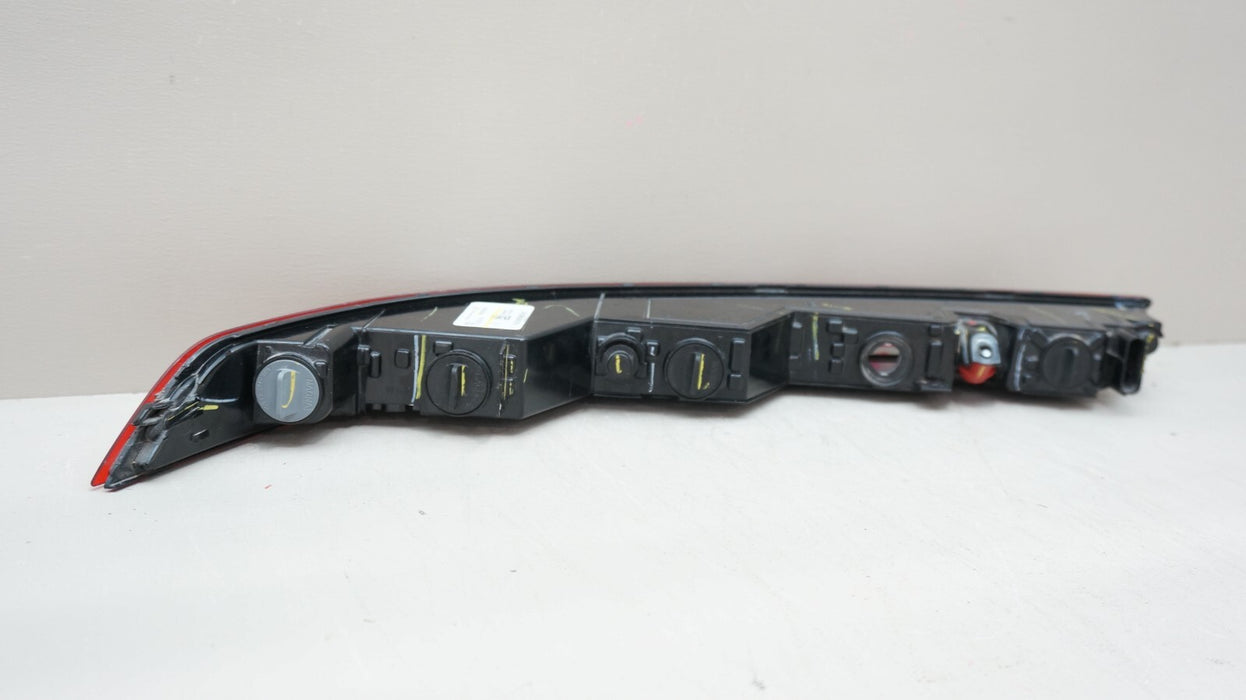 2018-2020 AUDI Q5 SQ5 REAR RIGHT PASSENGER SIDE BUMPER REFLECTOR OEM 80A945070E