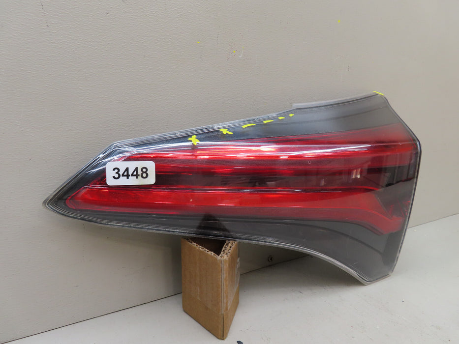 2016-2018 TOYOTA RAV4 REAR RIGHT PASSENGER INNER TAIL LIGHT OEM 81580-0R03100