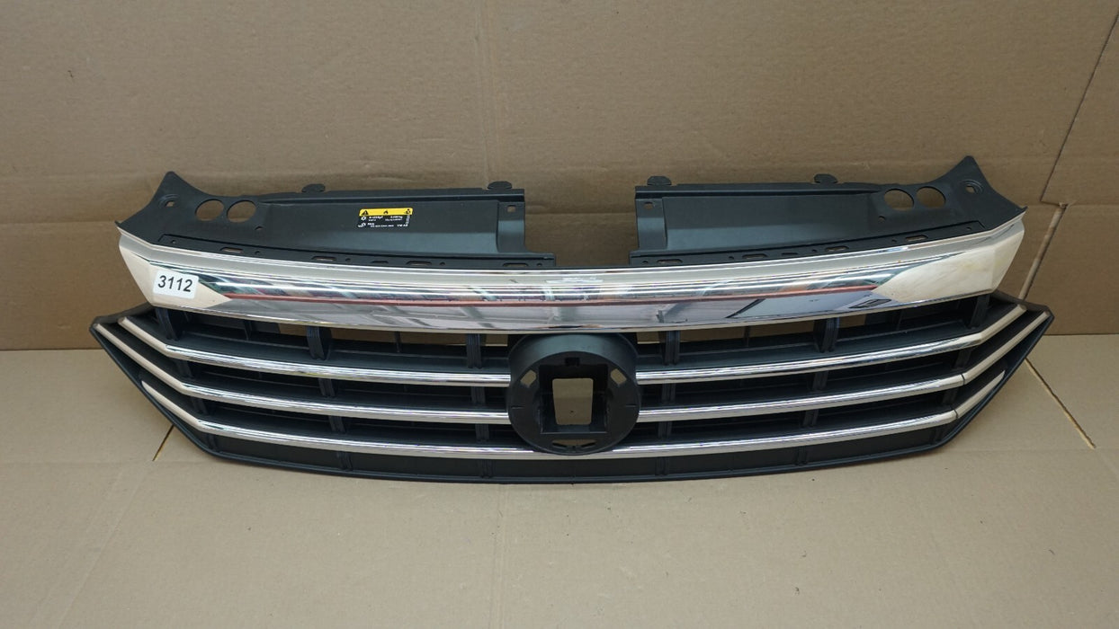 2019-2020 VOLKSWAGEN JETTA FRONT BUMPER RADIATOR GRILLE GRILL CHROME OEM 19 20