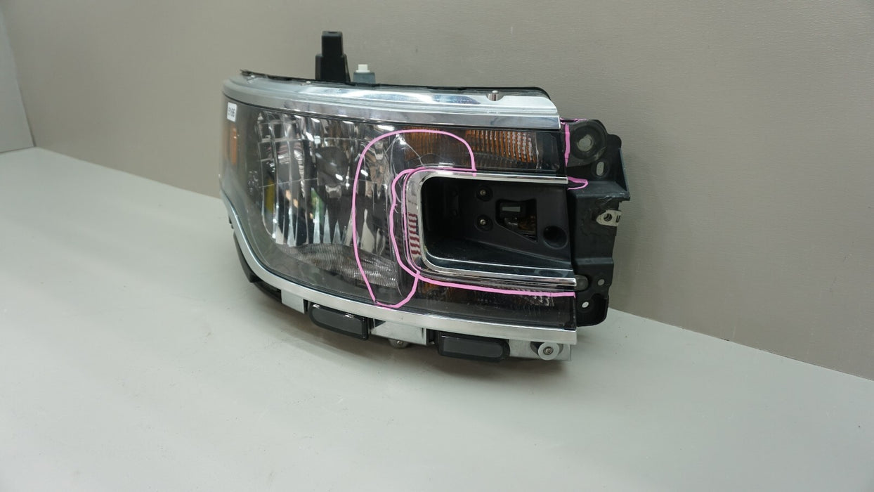 2013-2019 FORD FLEX FRONT RIGHT PASSENGER SIDE HEADLIGHT HALOGEN OEM