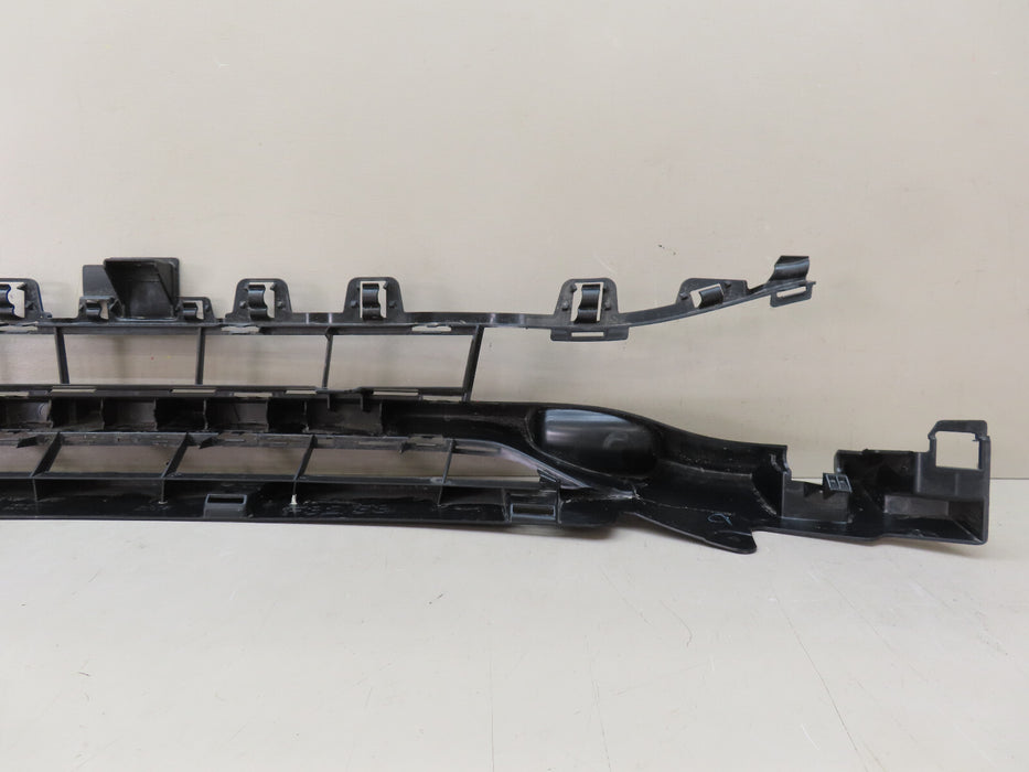 2014-2017 BMW 4 SERIES F32 F33 F36 FRONT AIR INTAKE CENTER INSERT OEM 5111729483