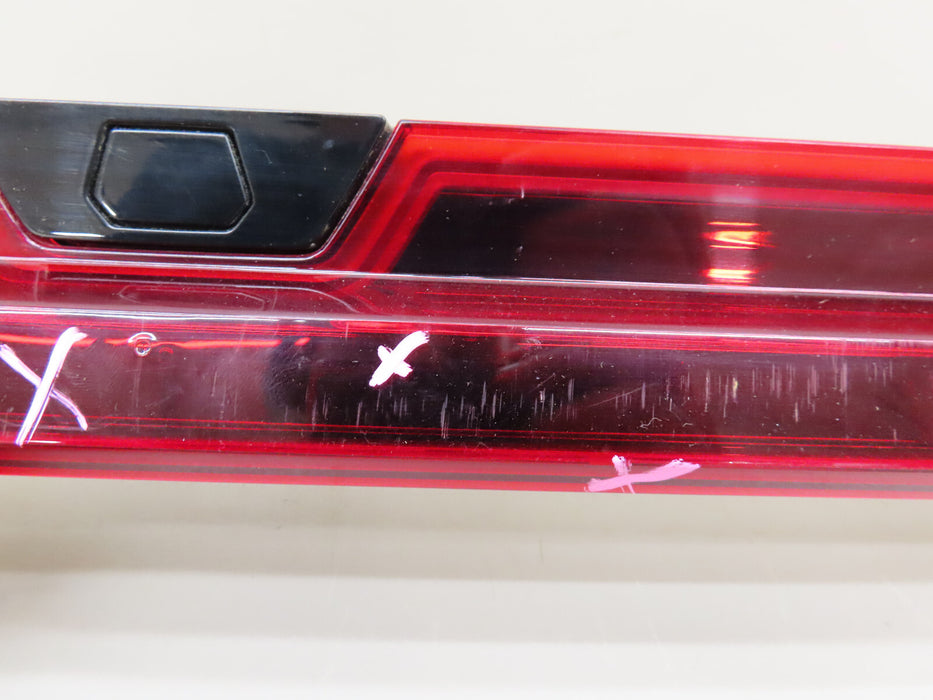 2021 2022 HYUNDAI ELANTRA REAR CENTER TAIL LIGHT LIFT GATE OEM LED 92409-AB000