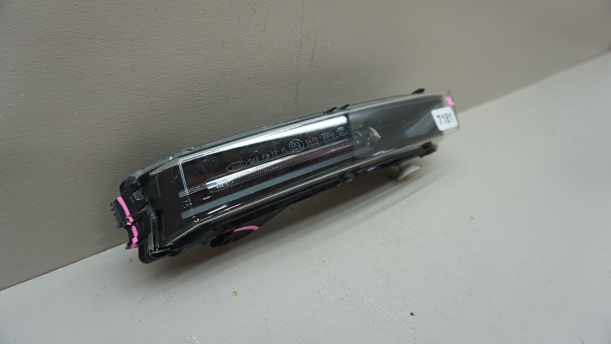 2017-2019 RANGE ROVER VELAR FRONT RIGHT PASSENGER SIDE FOG LIGHT OEM 17 18 19