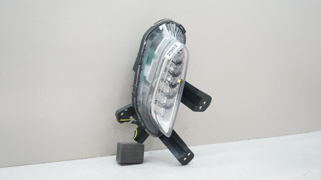 2018-2020 HYUNDAI ELANTRA GT FRONT RIGHT DAYTIME RUNNING LIGHT OEM 92208G3101