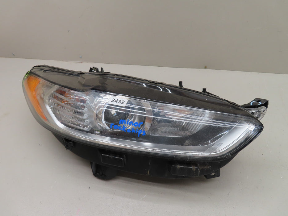 2013 - 2016 FORD FUSION FRONT RIGHT PASSENGER SIDE HEADLIGHT LAMP HALOGEN OEM